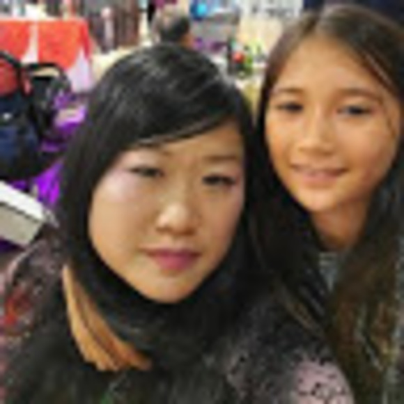 Meet your Posher, Jeanette - Picture 1 of 1